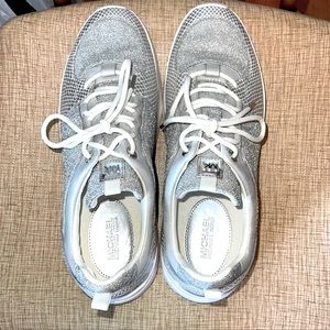 MICHAEL KORS SHOES SIZE 10. Worn once, great condition.